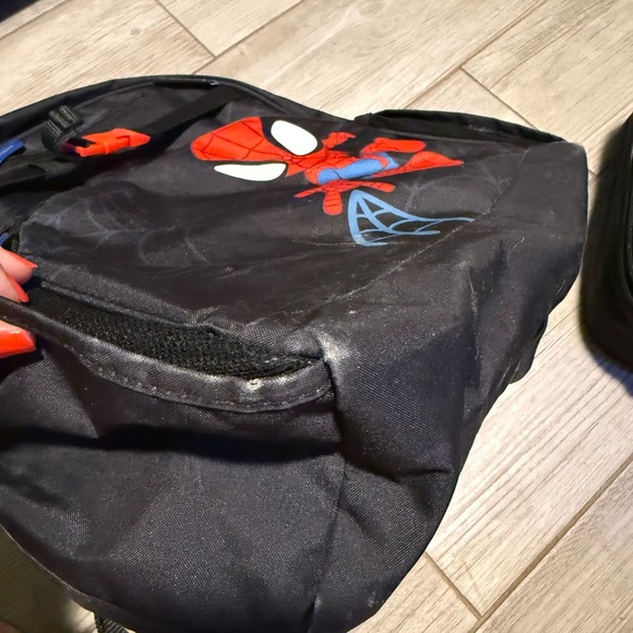 Simple Modern Spiderman Bundle - Picture 3 of 9